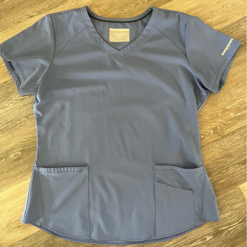 Skechers Women's Short Sleeve V-Neck Top in Slate Blue